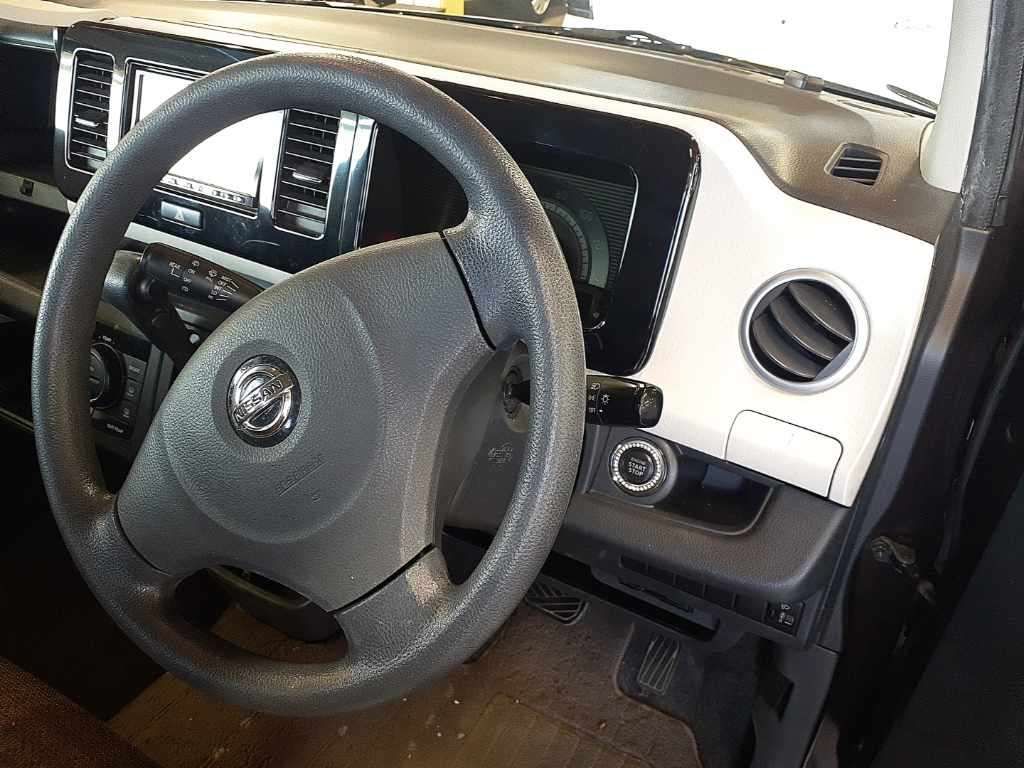 2012 Nissan モコ X auction photo 9