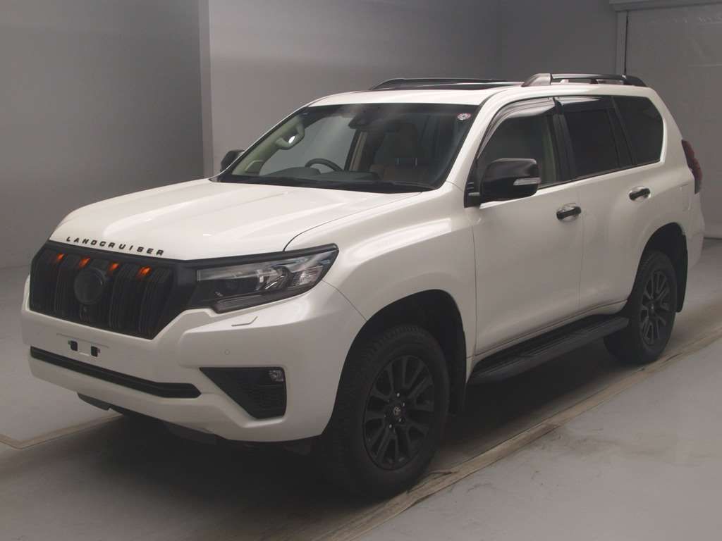 2023 Toyota Land Cruiser Prado TXLパッケージマットブラ 4WD Japan auction vehicle