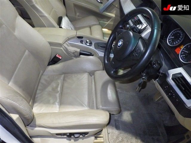 2005 BMW 5シリーズツーリング 525i auction photo 6