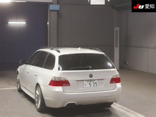 2005 BMW 5シリーズツーリング 525i auction photo 2