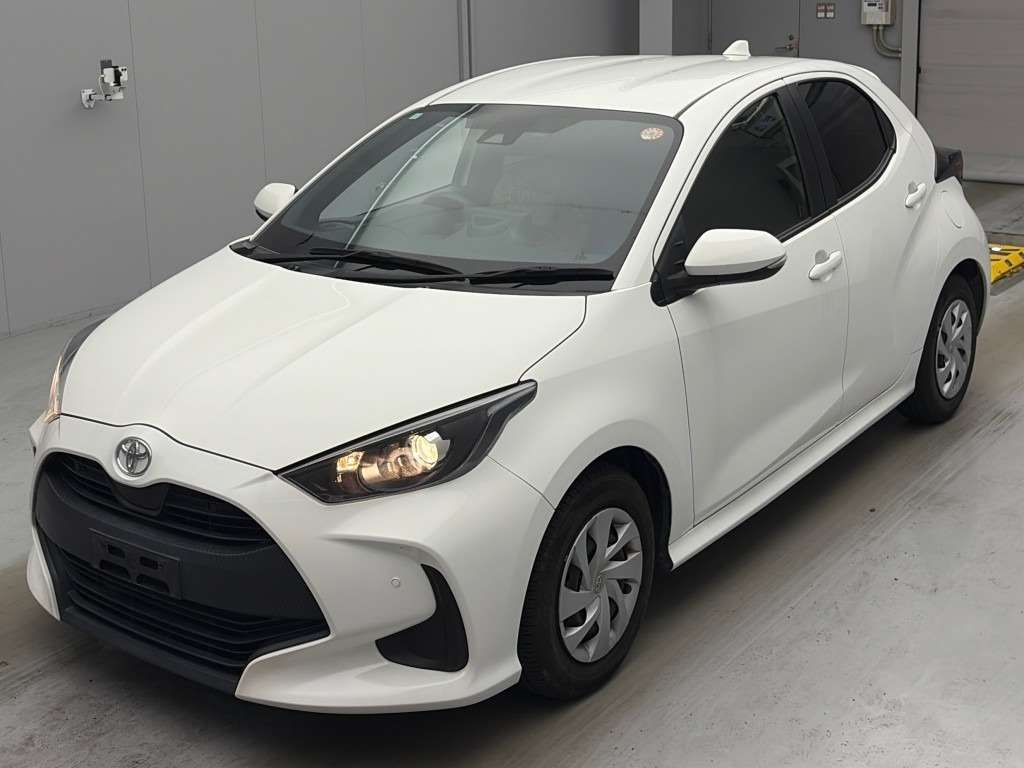 Japan Auction Vehicles 4 2021 Toyota Yaris X auction photo