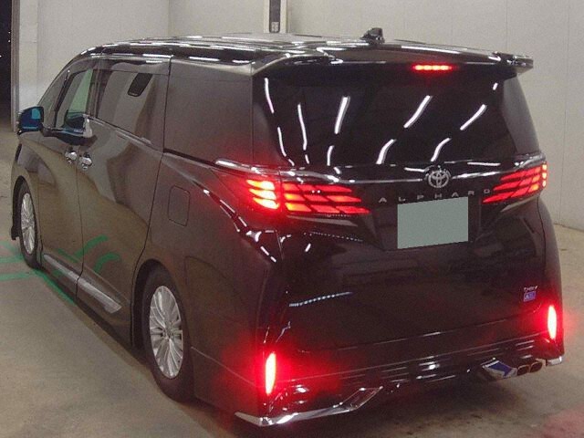 2025 Toyota Alphard Z auction photo 2