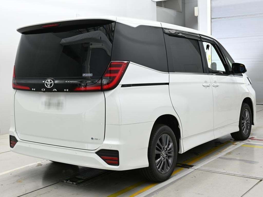 2026 Toyota Noah Hybrid S-Z 4WD auction photo 2