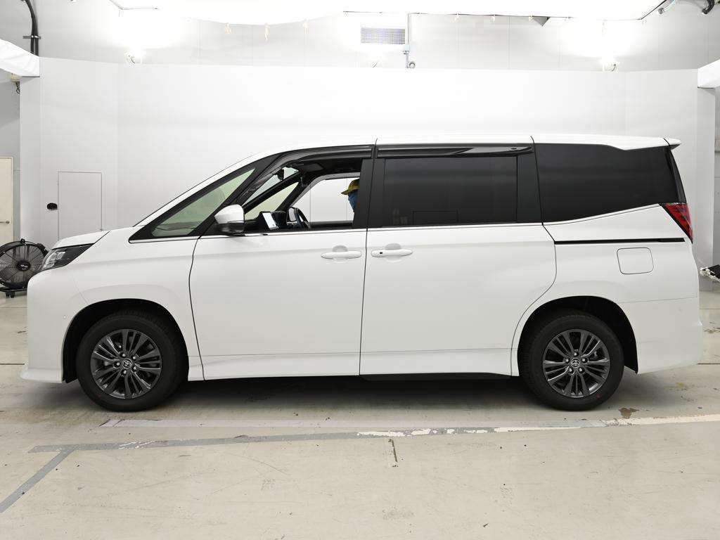 2026 Toyota Noah Hybrid S-Z 4WD auction photo 4
