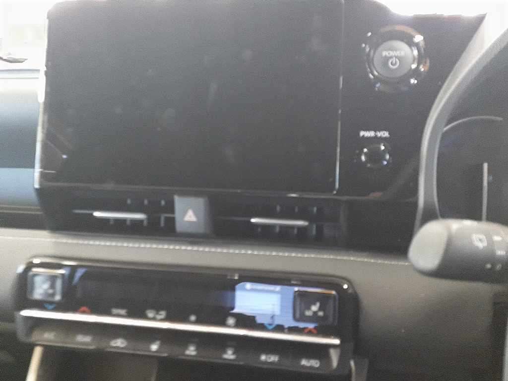 2026 Toyota Noah Hybrid S-Z 4WD auction photo 12