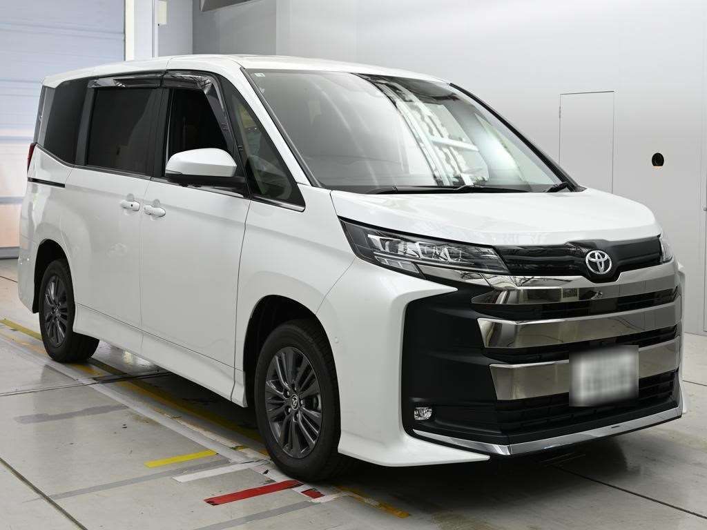 2026 Toyota Noah Hybrid S-Z 4WD auction photo 5