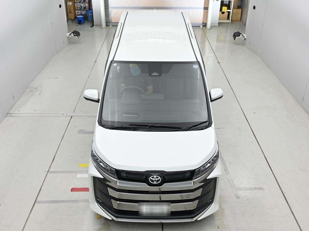 2026 Toyota Noah Hybrid S-Z 4WD auction photo 7