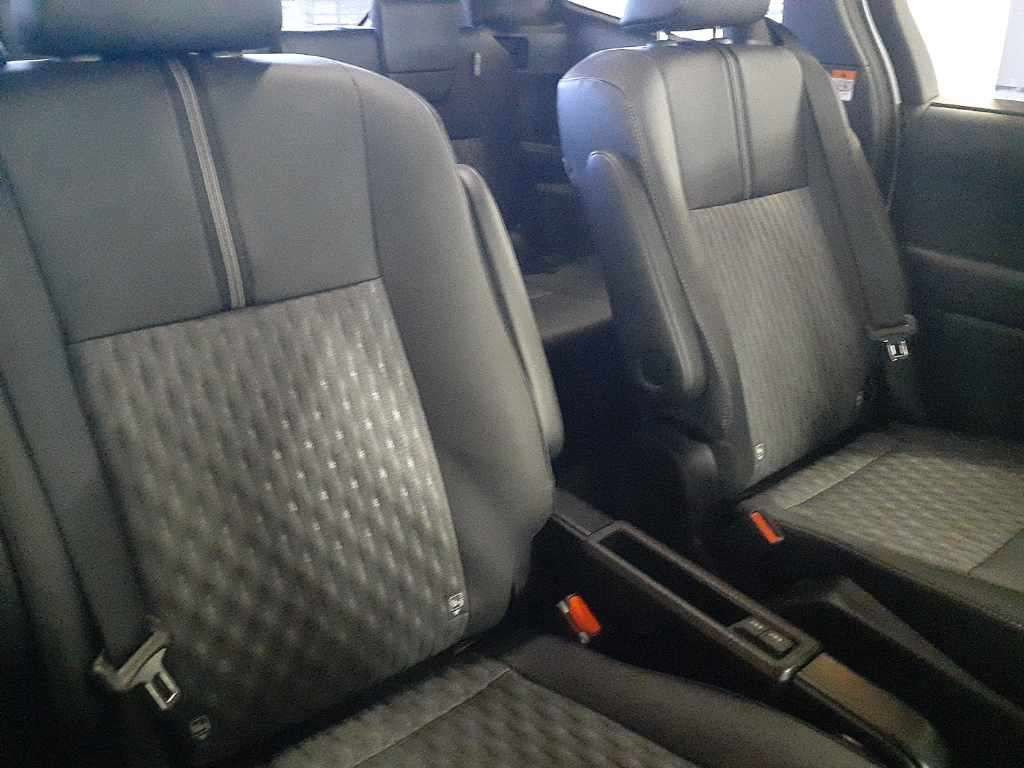 2026 Toyota Noah Hybrid S-Z 4WD auction photo 11