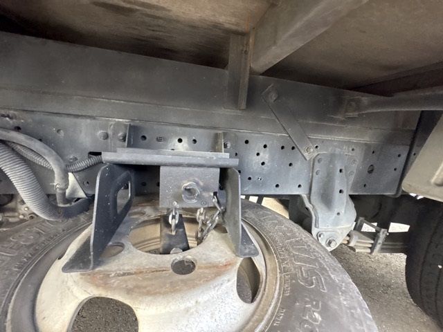2015 Toyota Dyna アルミバン PG auction photo 11