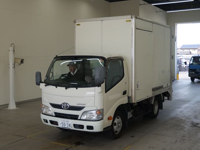 Japan Auction Vehicles 21 2015 Toyota Dyna アルミバン PG auction photo