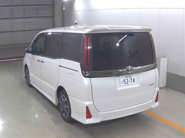 2020 Toyota Noah Special Edition Si WXB II auction photo 2