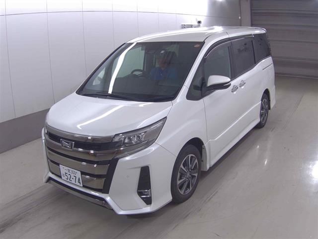 2020 Toyota Noah Special Edition Si WXB II auction photo 3