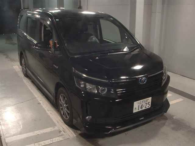 Japan Auction Vehicles 12 2017 Toyota Voxy ハイブリッドV auction photo