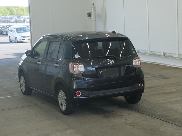 2017 Toyota Passo Moda S auction photo 2