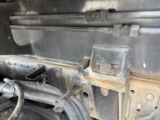 2011 Isuzu Elf コウショサギョウ auction photo 17