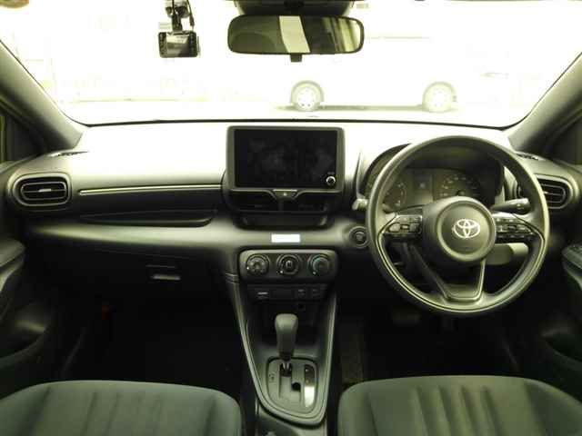 2024 Toyota Yaris 4WD X auction photo 8