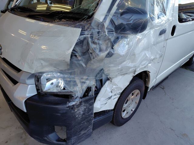 2016 Toyota Hiace Super Long GL 4WD auction photo 6