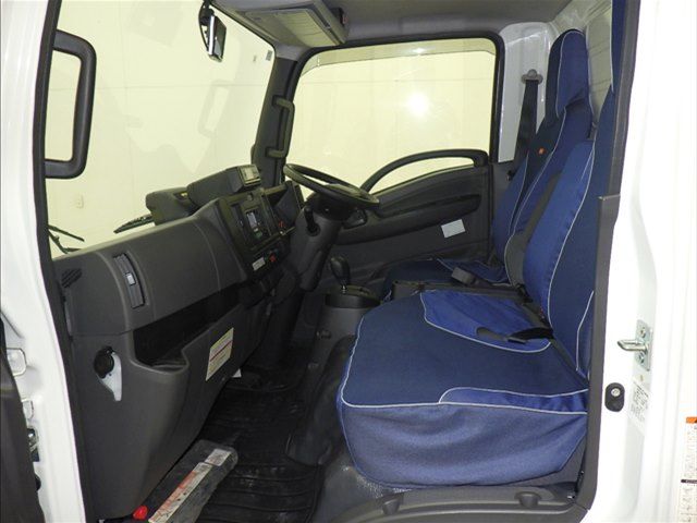 2025 Isuzu Elf Refrigerated and frozen trucks auction photo 8