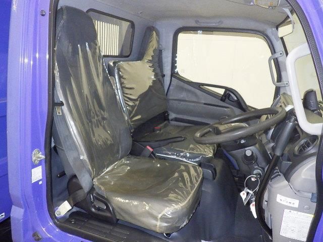 2020 Mitsubishi Fuso Canter dump auction photo 6