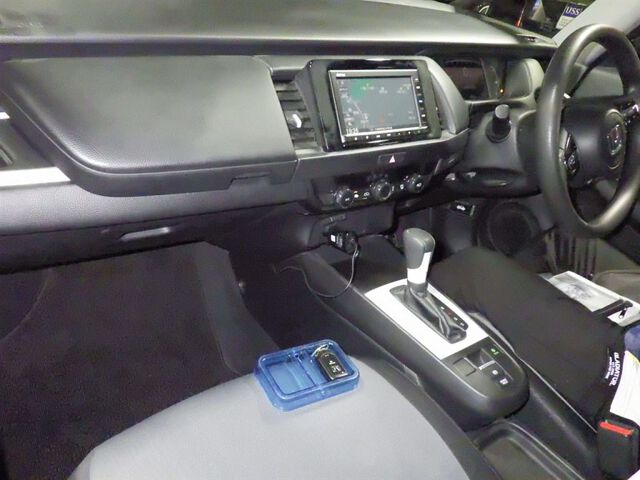 2023 Honda Fit ベーシック auction photo 3