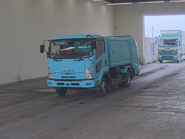 2011 Isuzu Forward ジンカイ Japan auction vehicle