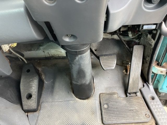 2011 Isuzu Forward ジンカイ auction photo 4