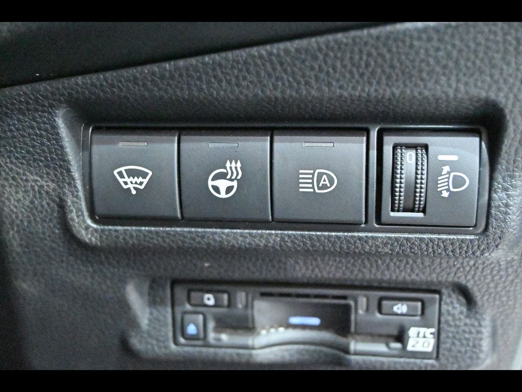 2024 Toyota Corolla Cross 4WD ハイブリッドZ auction photo 11