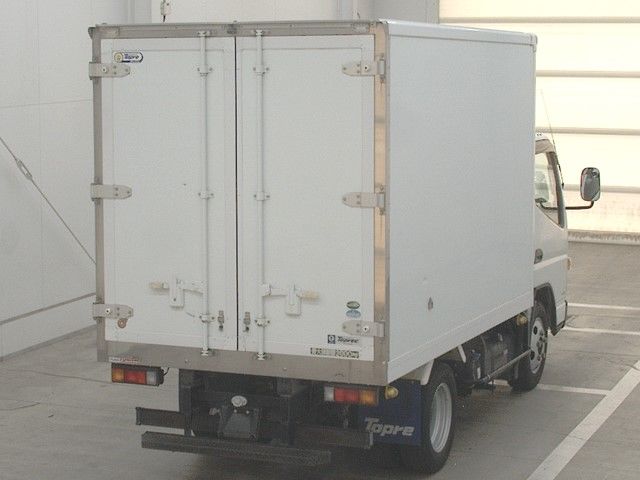 2018 Mitsubishi Fuso Canter Refrigerated and frozen trucks auction photo 2