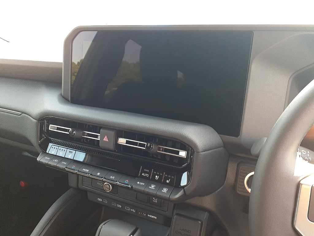 2026 Toyota Land Cruiser 250 VX 4WD auction photo 12