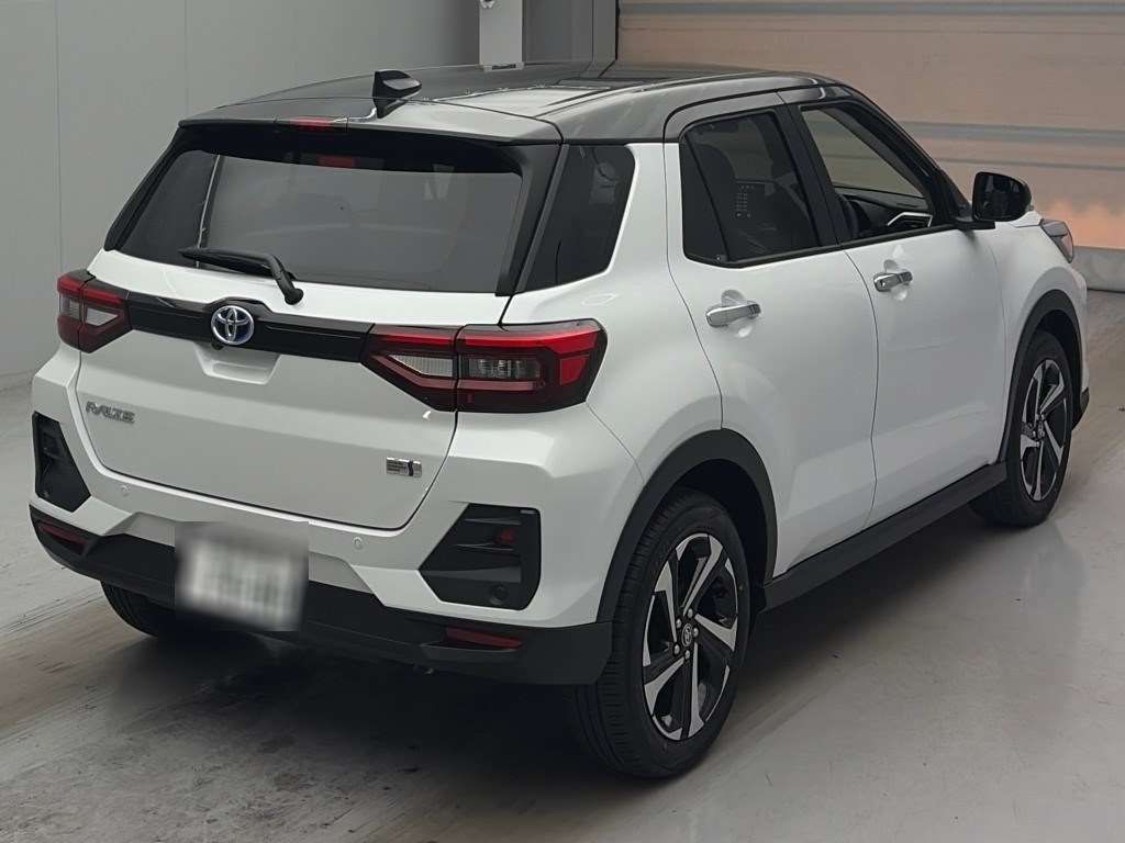 2026 Toyota Raize Hybrid Z auction photo 2