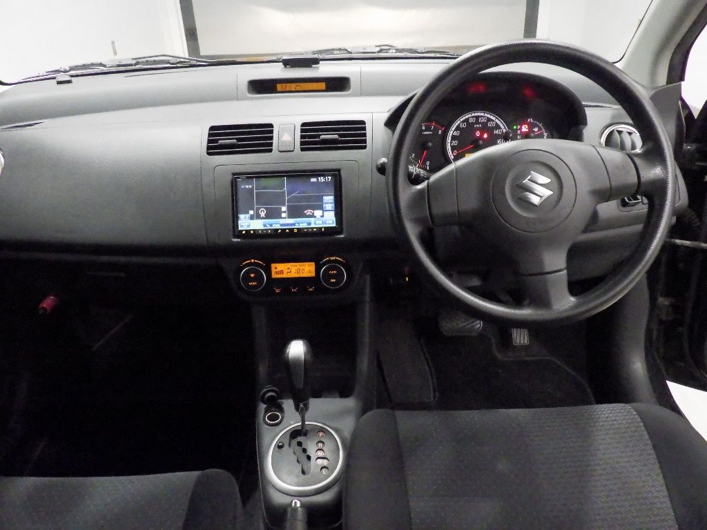 2010 Suzuki Swift XG auction photo 3