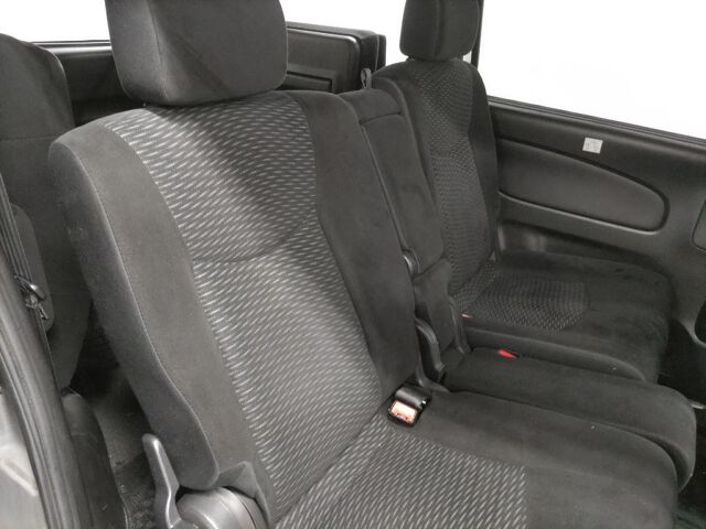 2012 Nissan Serena auction photo 6