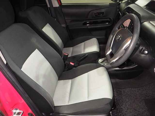 2014 Toyota Aqua S auction photo 9