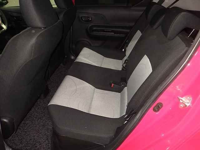 2014 Toyota Aqua S auction photo 6