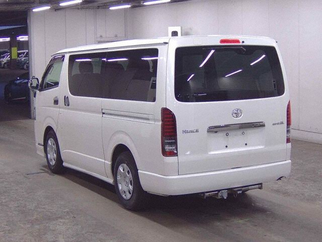 2017 Toyota Hiace L Super GL Dark 4WD auction photo 2