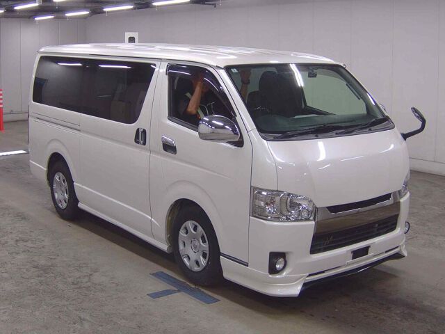 2017 Toyota Hiace L Super GL Dark 4WD Japan auction vehicle