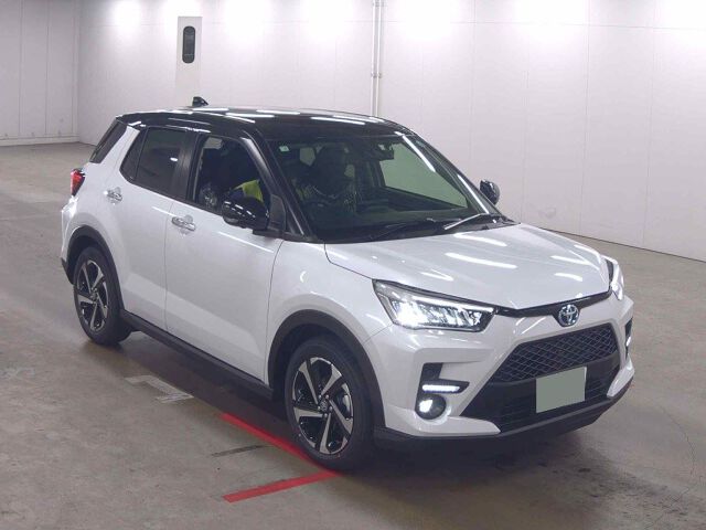 Japan Auction Vehicles 8 2026 Toyota Raize Hybrid Z Panora auction photo