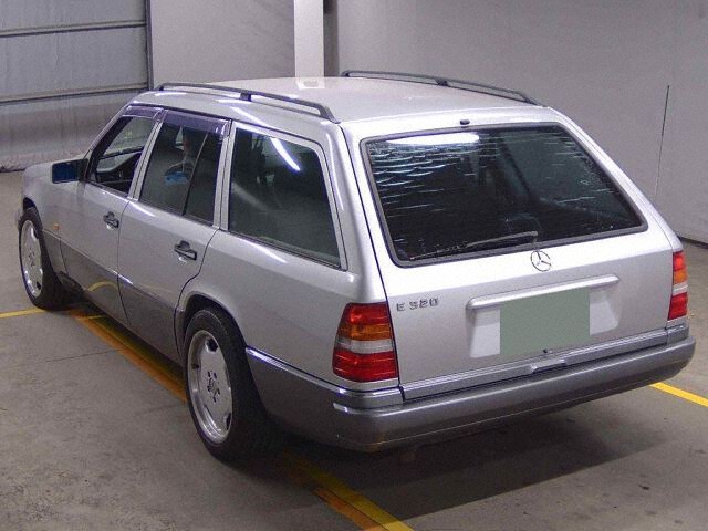 1995 Mercedes-Benz E-Class Station Wagon E320 auction photo 2