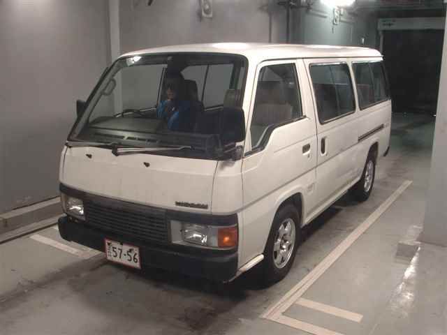 1990 Nissan Caravan DX Long 10-seater auction photo 4