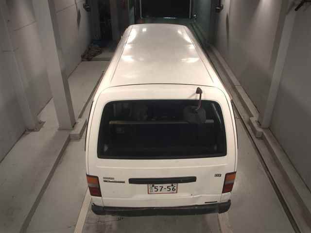1990 Nissan Caravan DX Long 10-seater auction photo 7