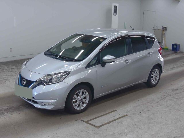 2018 Nissan Note E-POWER X auction photo 4