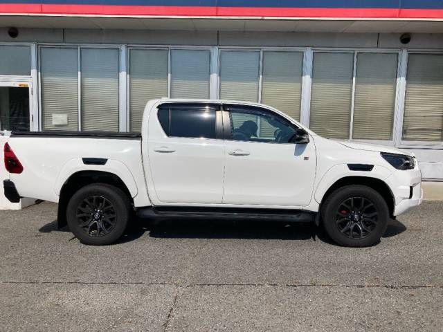 2023 Toyota Hilux Z GR Sport auction photo 2
