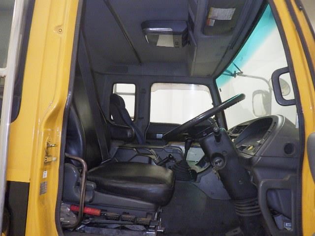 2010 Isuzu Wing auction photo 6