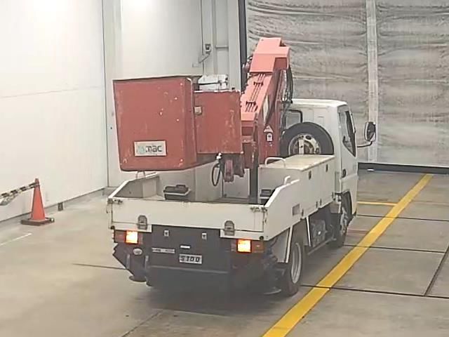 2004 Mitsubishi Fuso Canter 高所作業車 auction photo 2