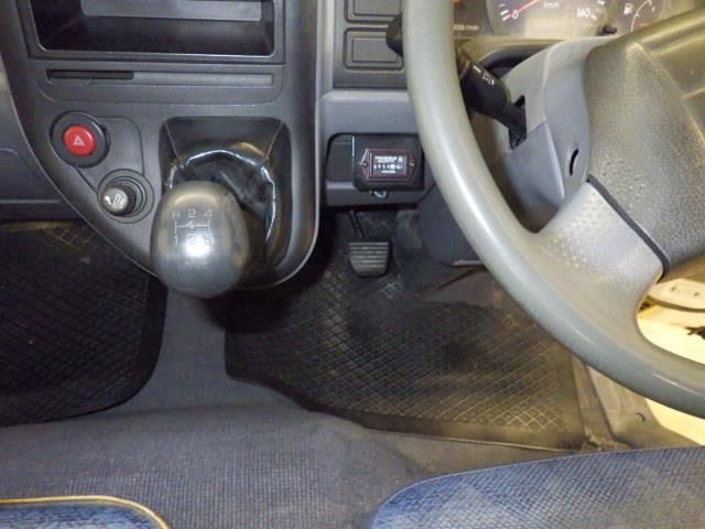 2004 Mitsubishi Fuso Canter 高所作業車 auction photo 8