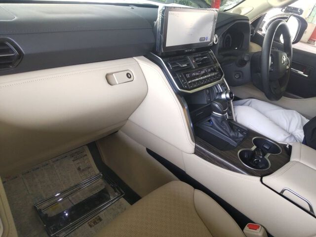 2025 Toyota Land Cruiser ZX 4WD auction photo 3