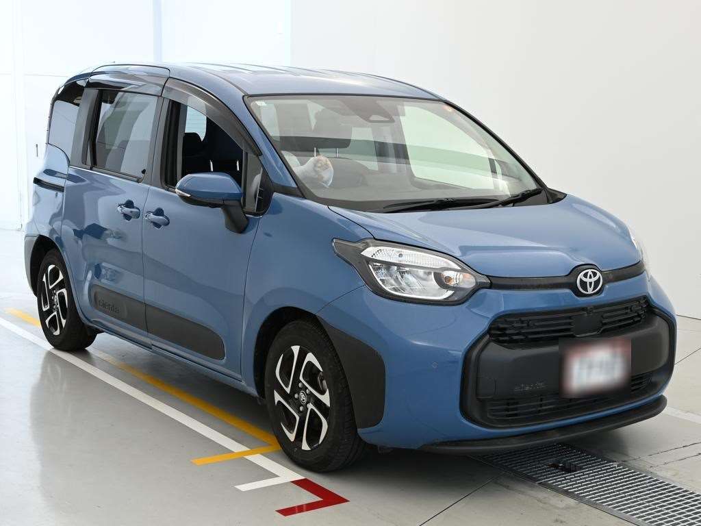 2023 Toyota Sienta ハイブリッドG auction photo 5