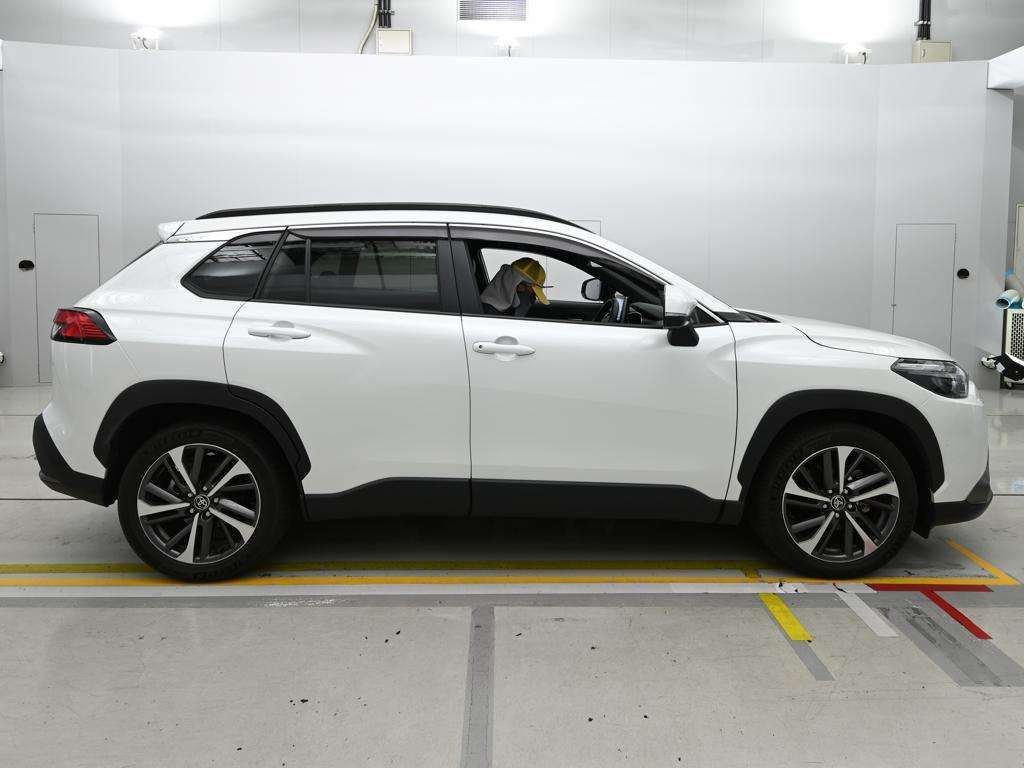 2022 Toyota Corolla Cross ハイブリッド Z 4WD auction photo 3