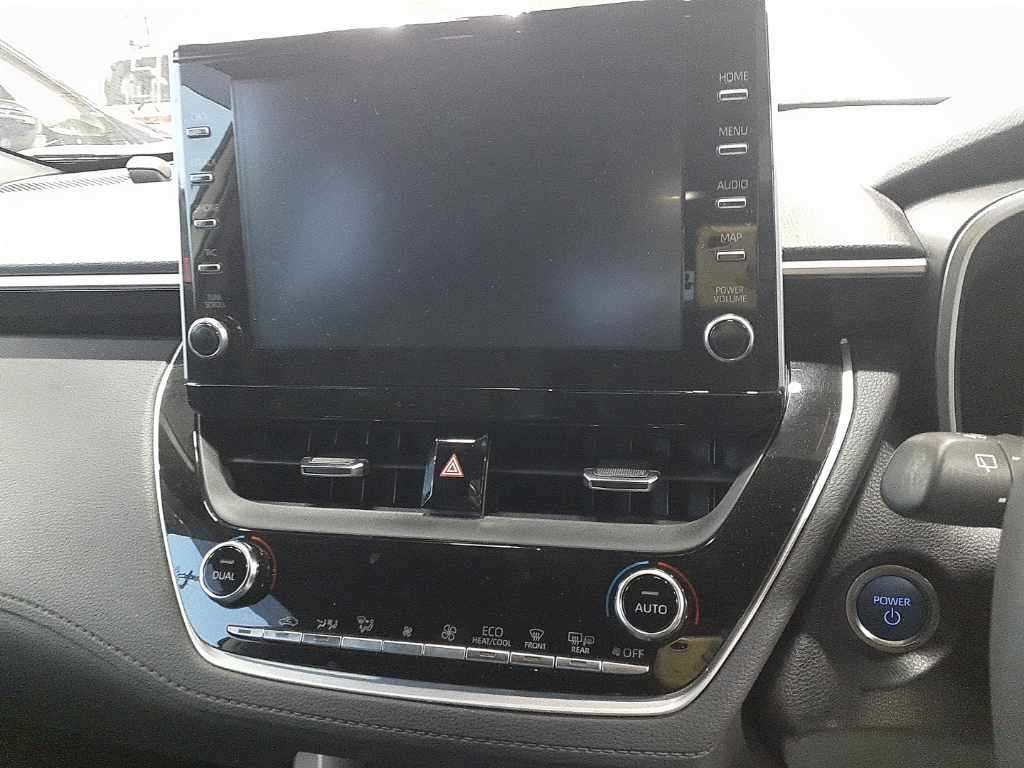 2022 Toyota Corolla Cross ハイブリッド Z 4WD auction photo 12