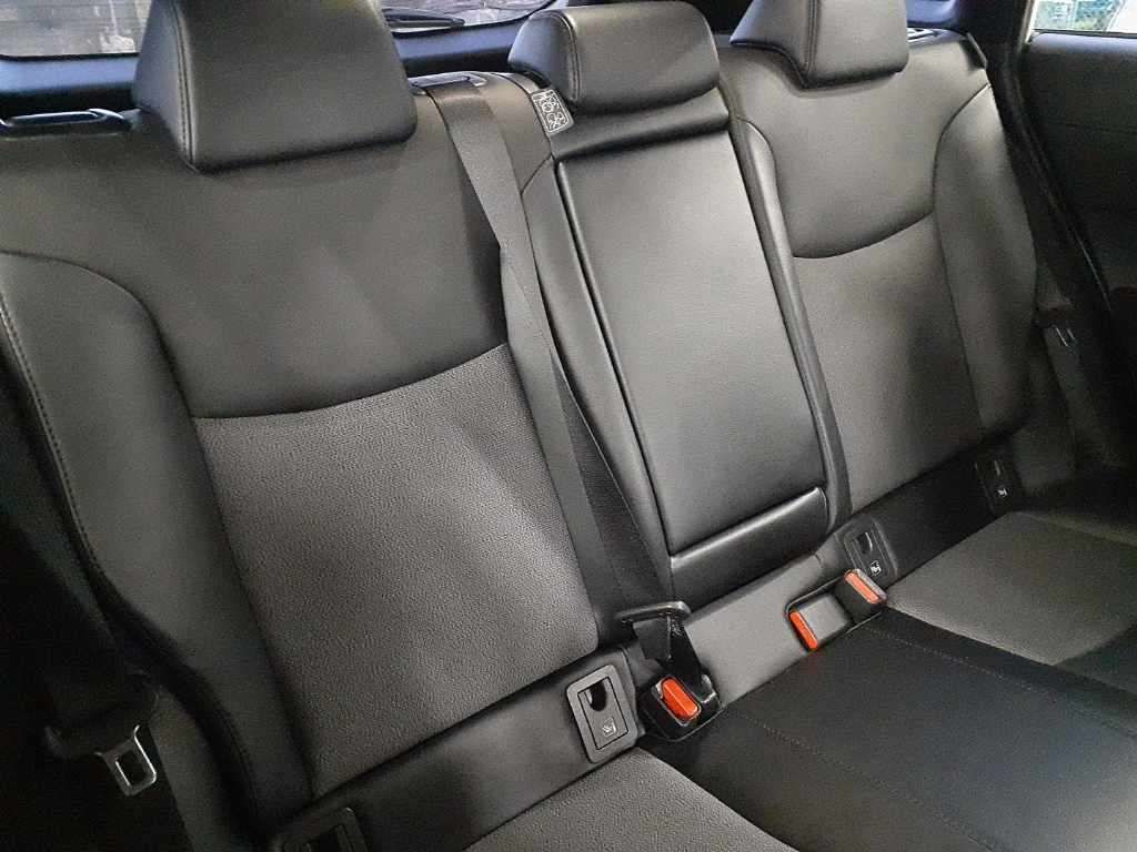 2022 Toyota Corolla Cross ハイブリッド Z 4WD auction photo 11